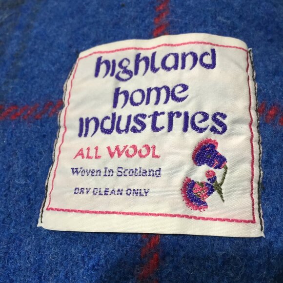 VINTAGE HIGHLAND HOME INDUSTRIES ALL WOOL THROWS SIZE 48 x 52 - Picture 8 of 8